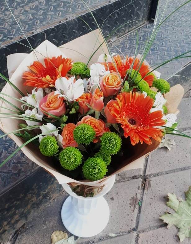 Букет цветов из: Герберы, Хризантемы, Альстромерии и Розы в Кижинге