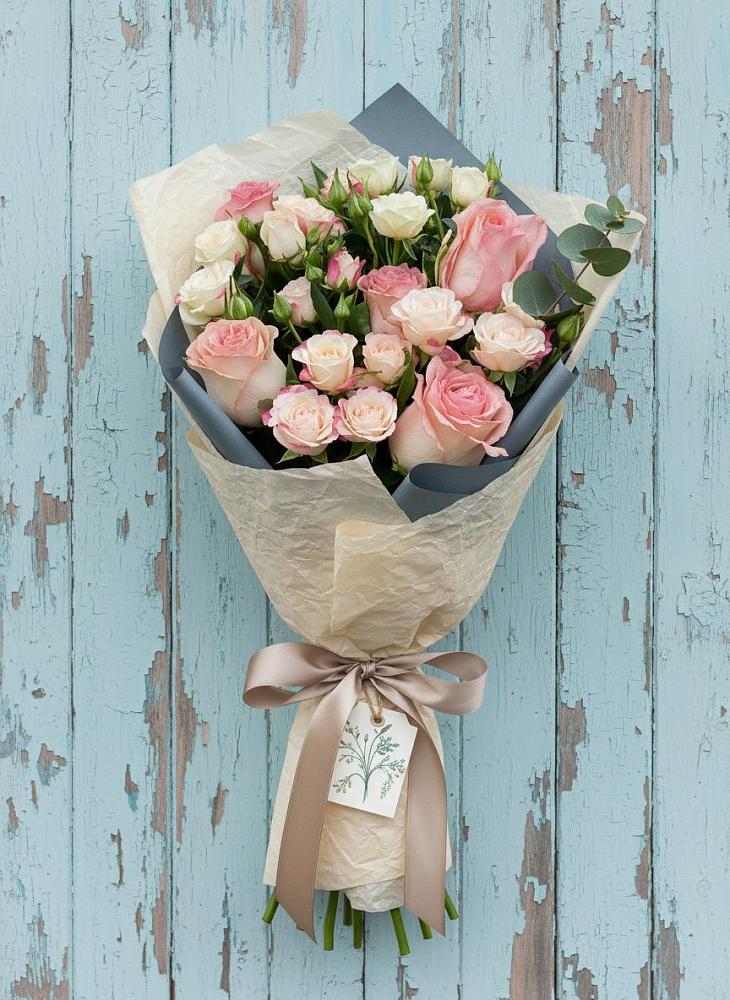 Букет цветов из: Розы в Кижинге