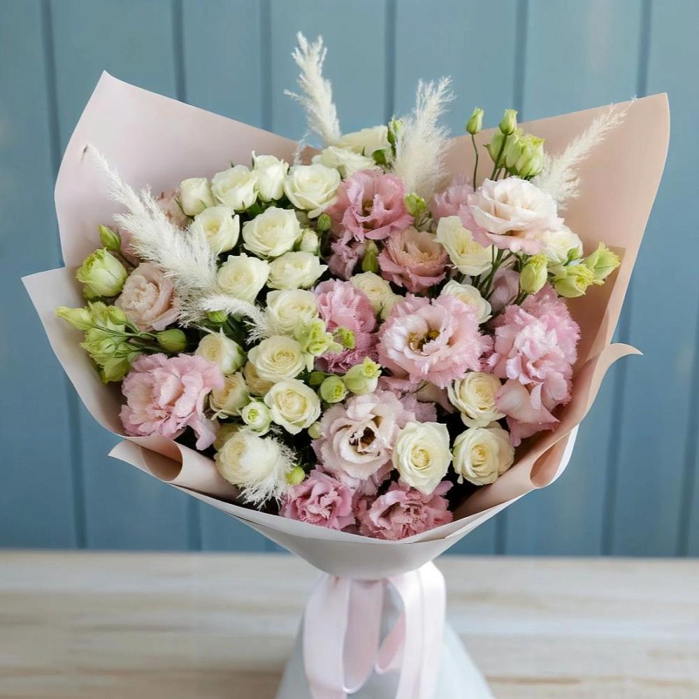 Букет цветов из: Альстромерии и Розы в Кижинге