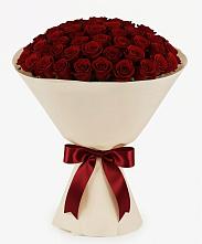 Букет 101 Бордовая роза Блэк Бакарра в Кижинге