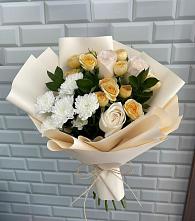 Букет цветов из:  Розы и Хризантемы в Кижинге