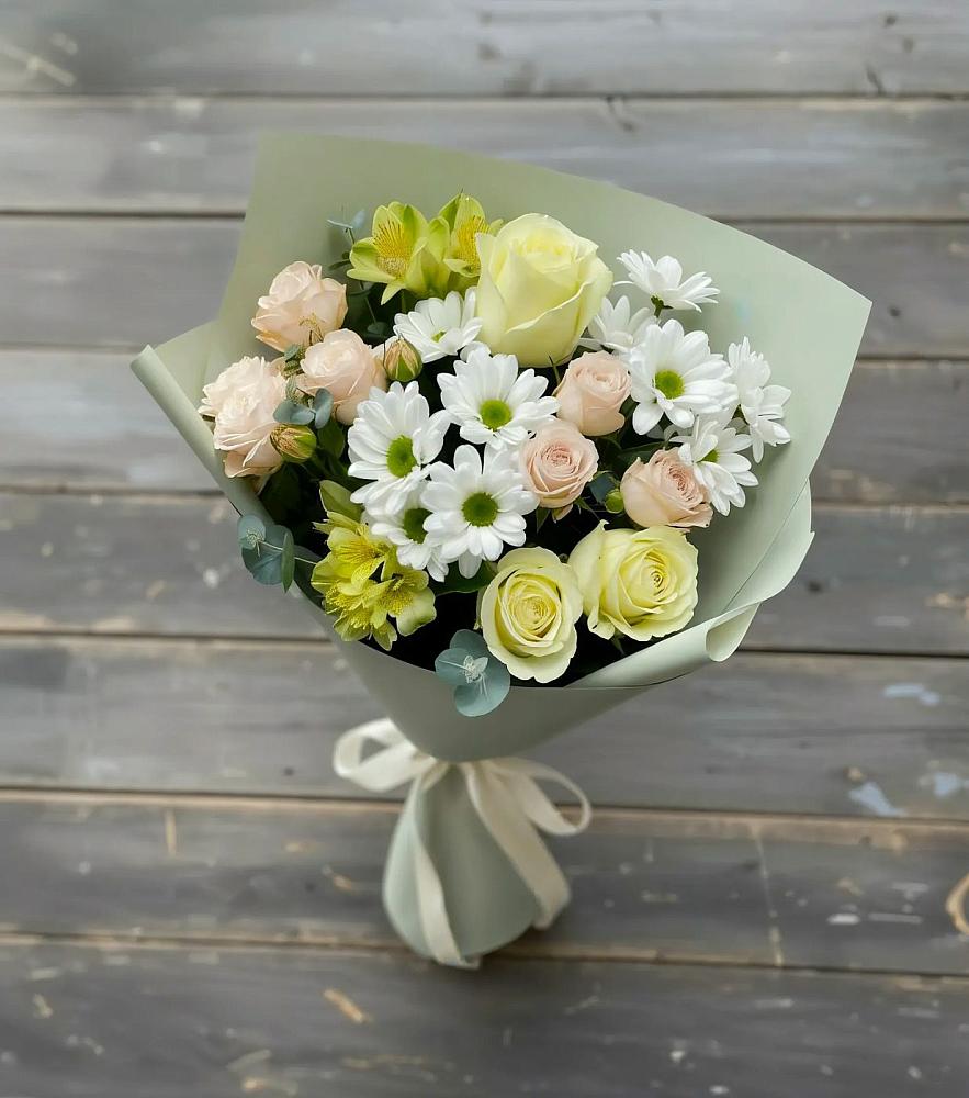 Букет цветов из: Альстромерии, Розы и Хризантемы в Кижинге