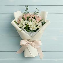 Букет цветов из:  Альстромерии #REPLACE_PRED# Кижинге