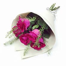 Букет цветов из:  Розы в Кижинге
