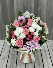 Букет цветов из:  Альстромерии, Гвоздики, Розы и Хризантемы в Кижинге