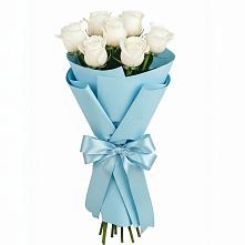 Букет 7 белых роз Проуд в Кижинге