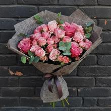 Букет цветов из:  Розы #REPLACE_PRED# Кижинге
